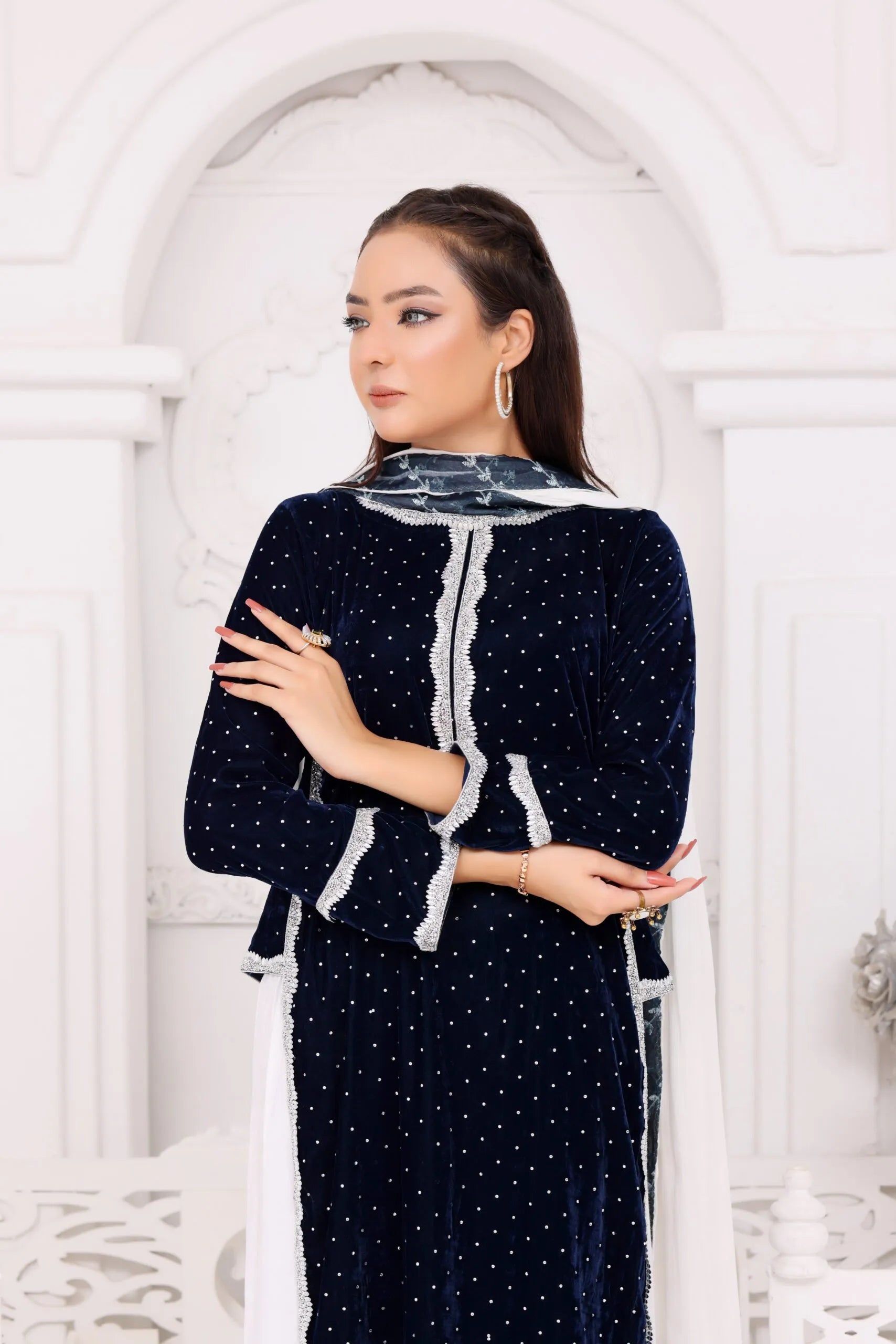 Shab-o-Sehar – Velvet Dress
