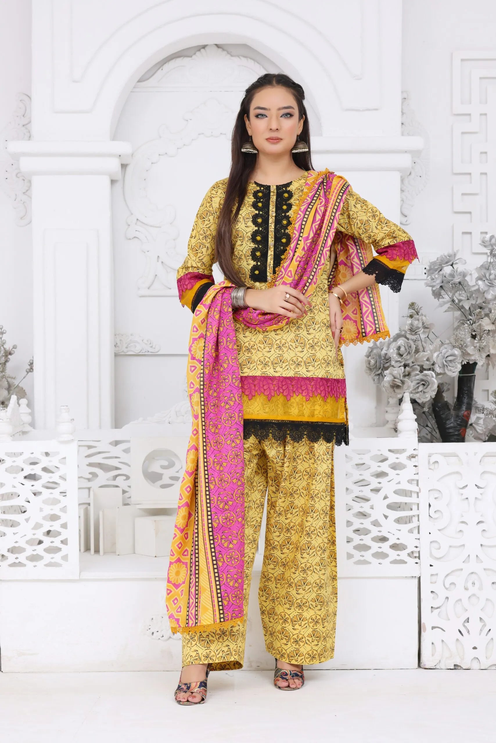 Yellow lawn 3-piece set