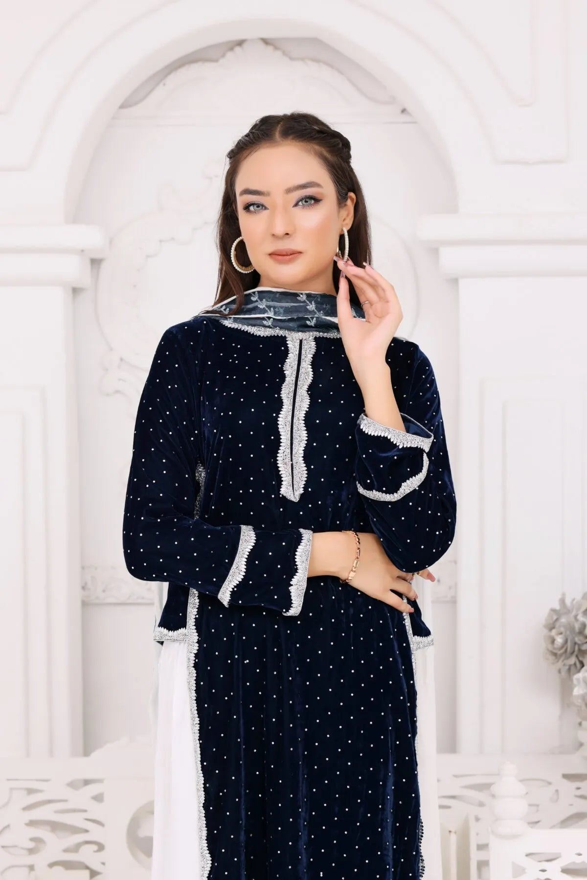Shab-o-Sehar – Velvet Dress