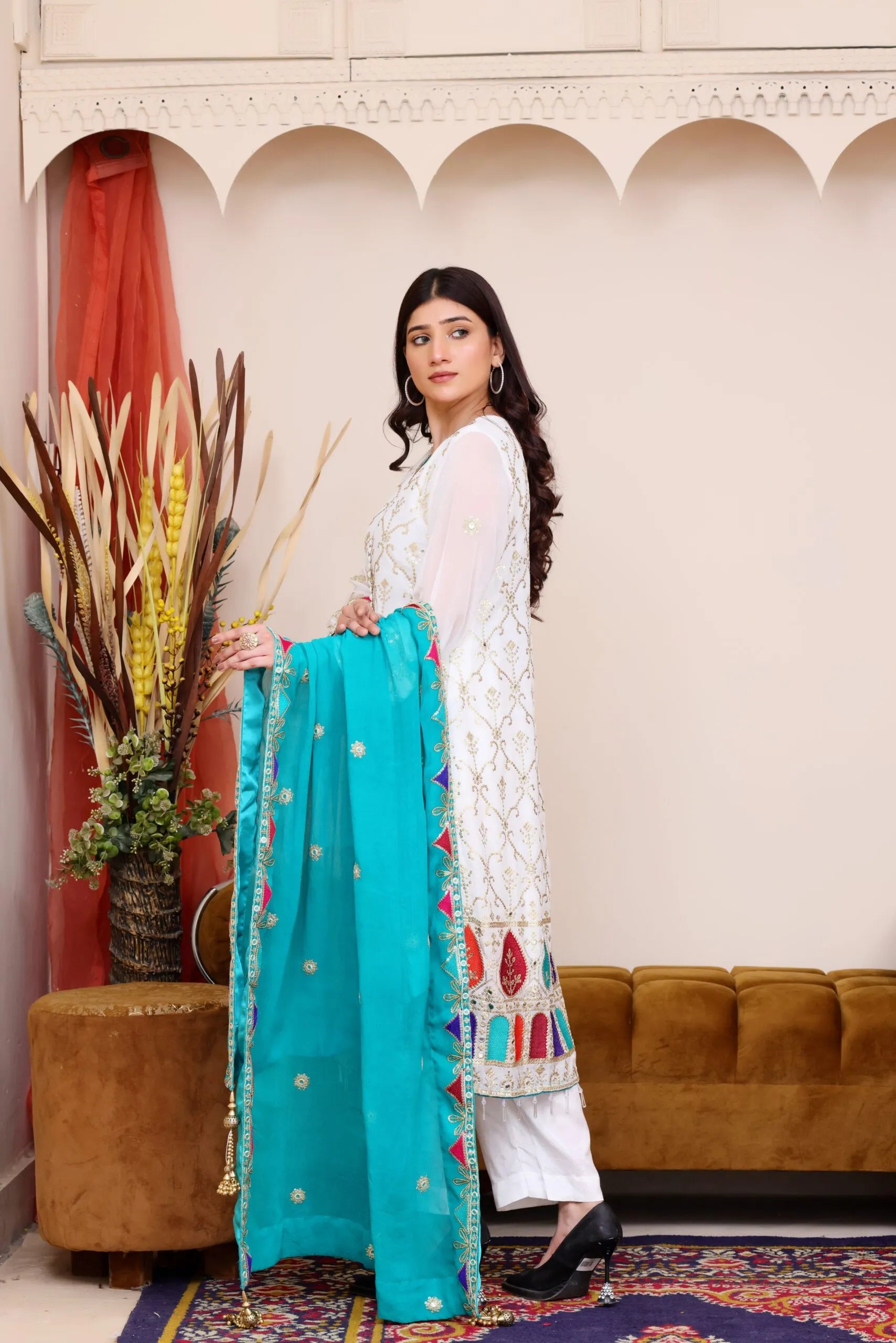 Chiffon elegance – Ivory & turquois